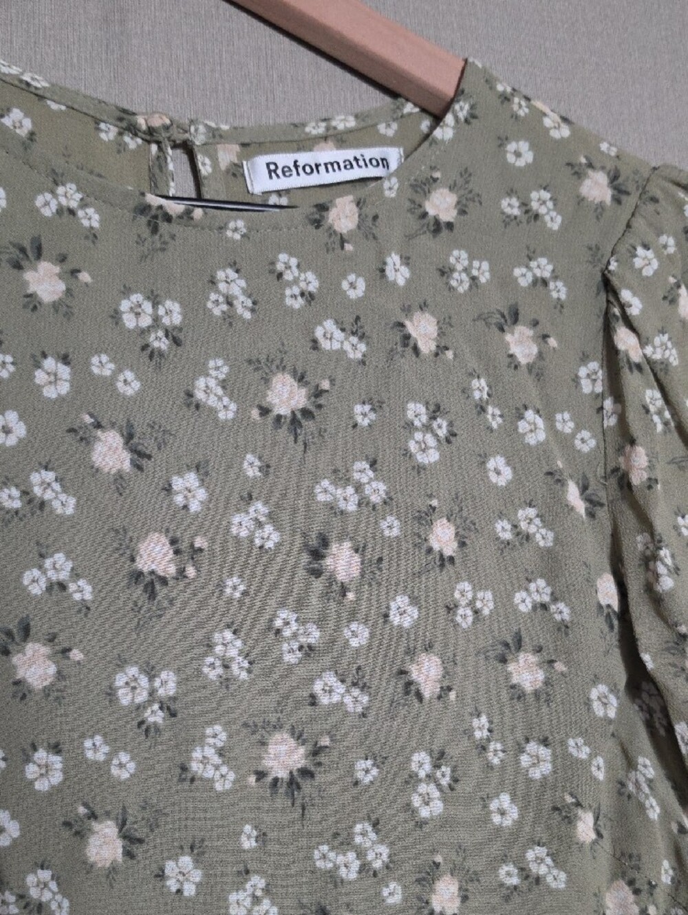 Reformation Doutzen Sage Green Floral Ruffle Dress - Picture 2 of 4